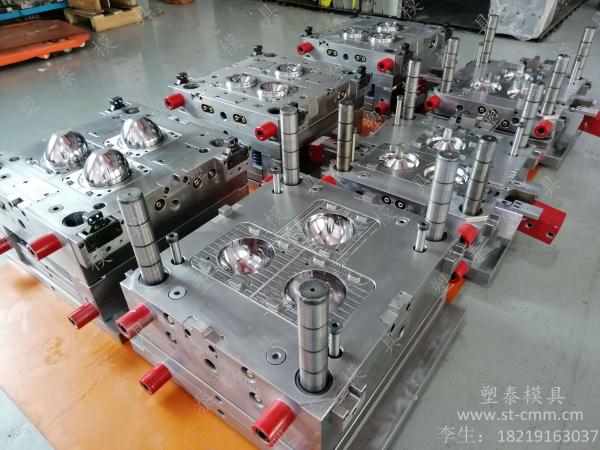 Medical injection molds